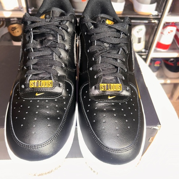 Nike Air Force 1 \'07 LV8 \